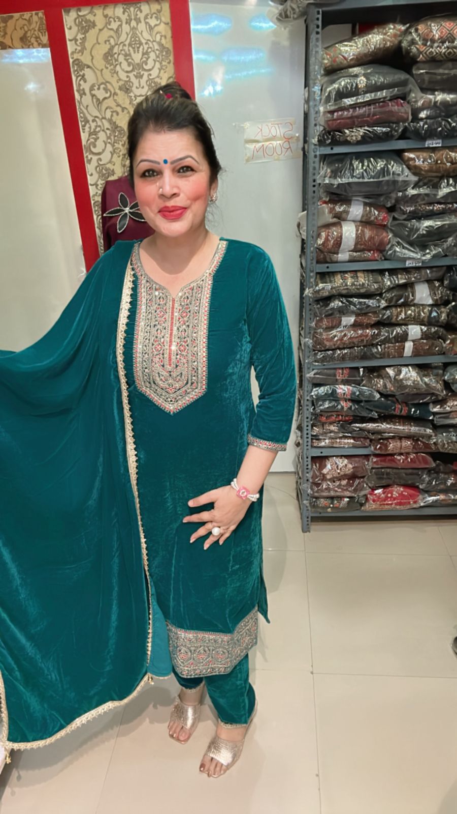 3 PIECE SUIT  VELEVET